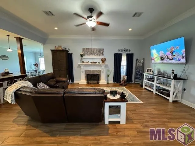 $330,000 | 504 Sugar Plum Street, Houma, LA 70364