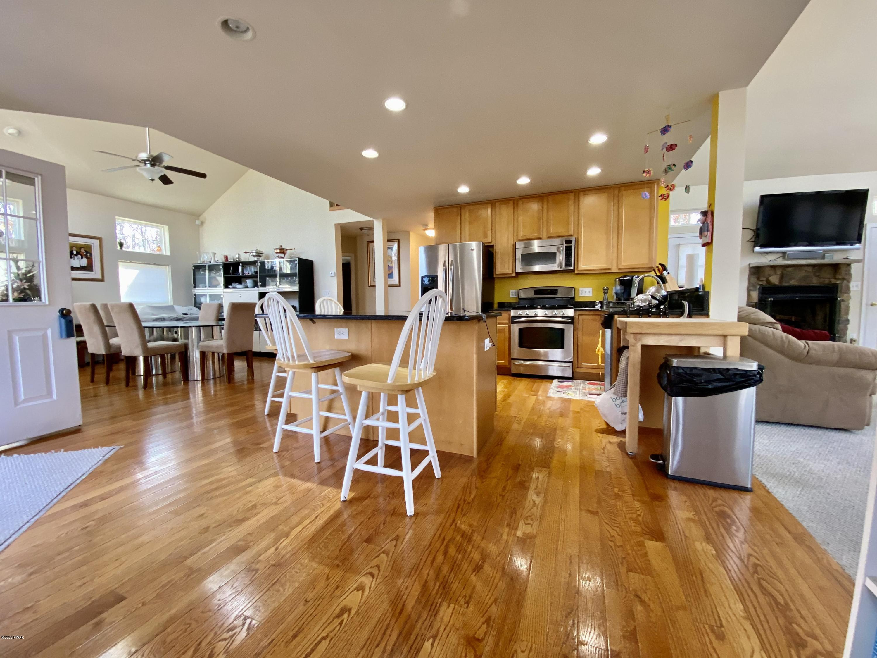 136 Maple Leaf Road Lackawaxen, PA 18435 - Photo 11 of 47 Open Concept