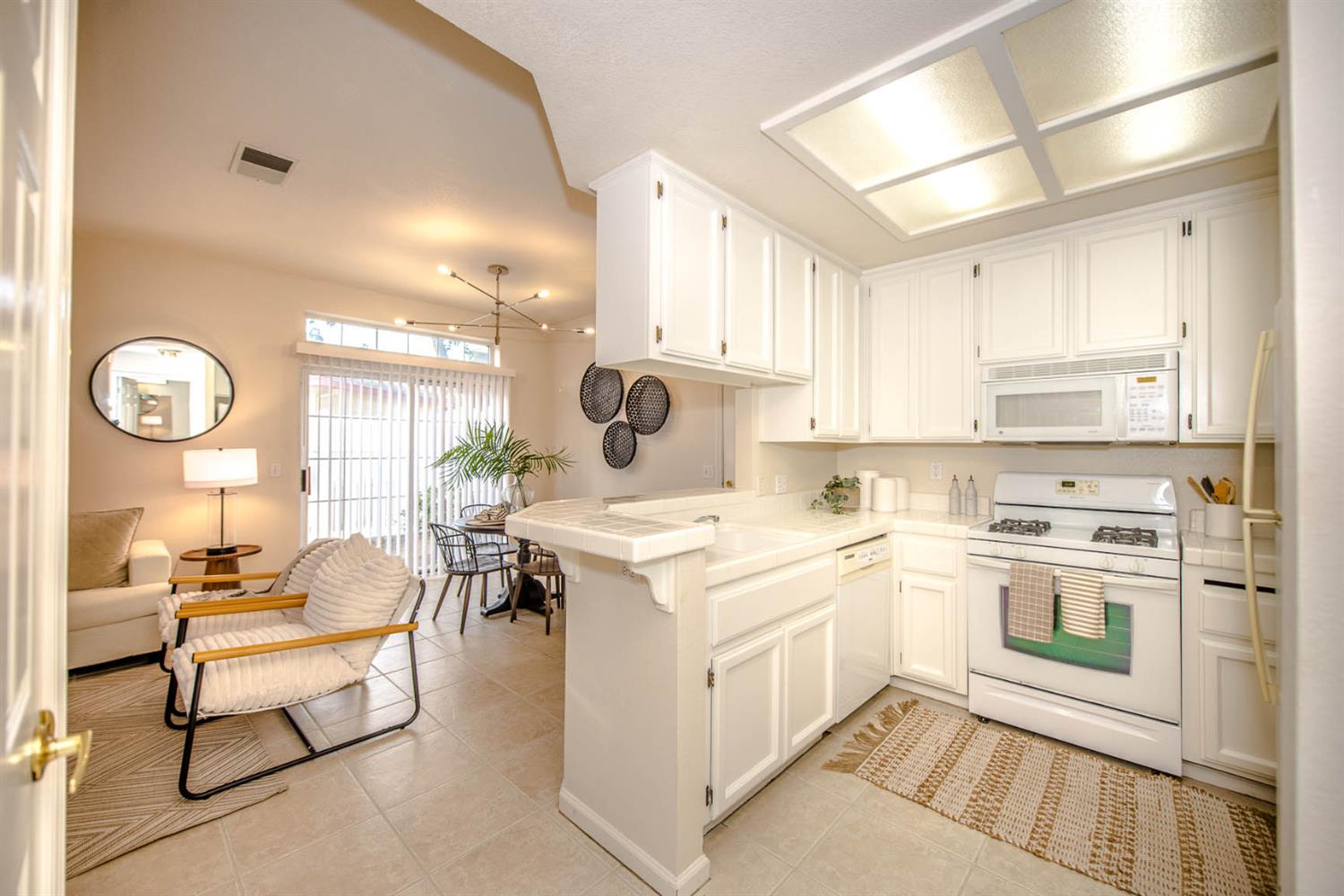 1107 Greene Terrace Davis, CA 95618 - Photo 7 of 28