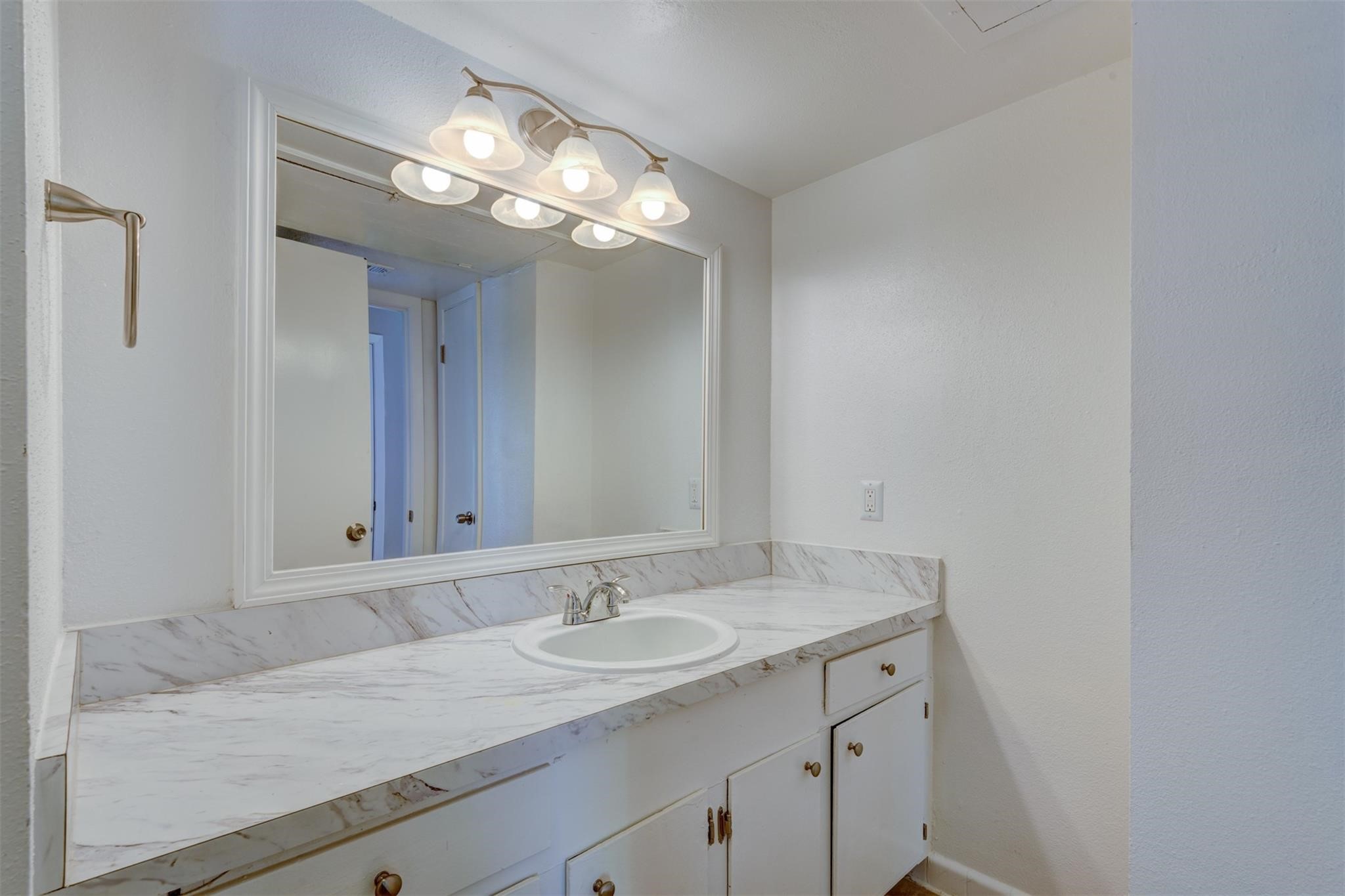 513 Ridge Street, Unit 3 Houston, TX 77009 - Photo 12 of 14 Gallery Image 12