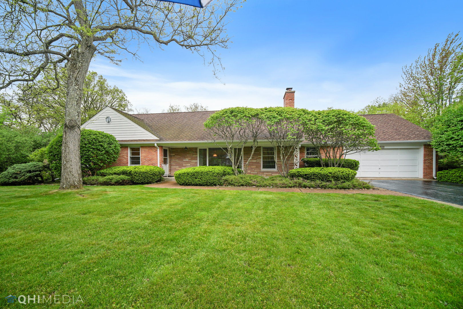 140 Sunset Ridge Road Northfield, IL 60093 - Photo 1 of 35
