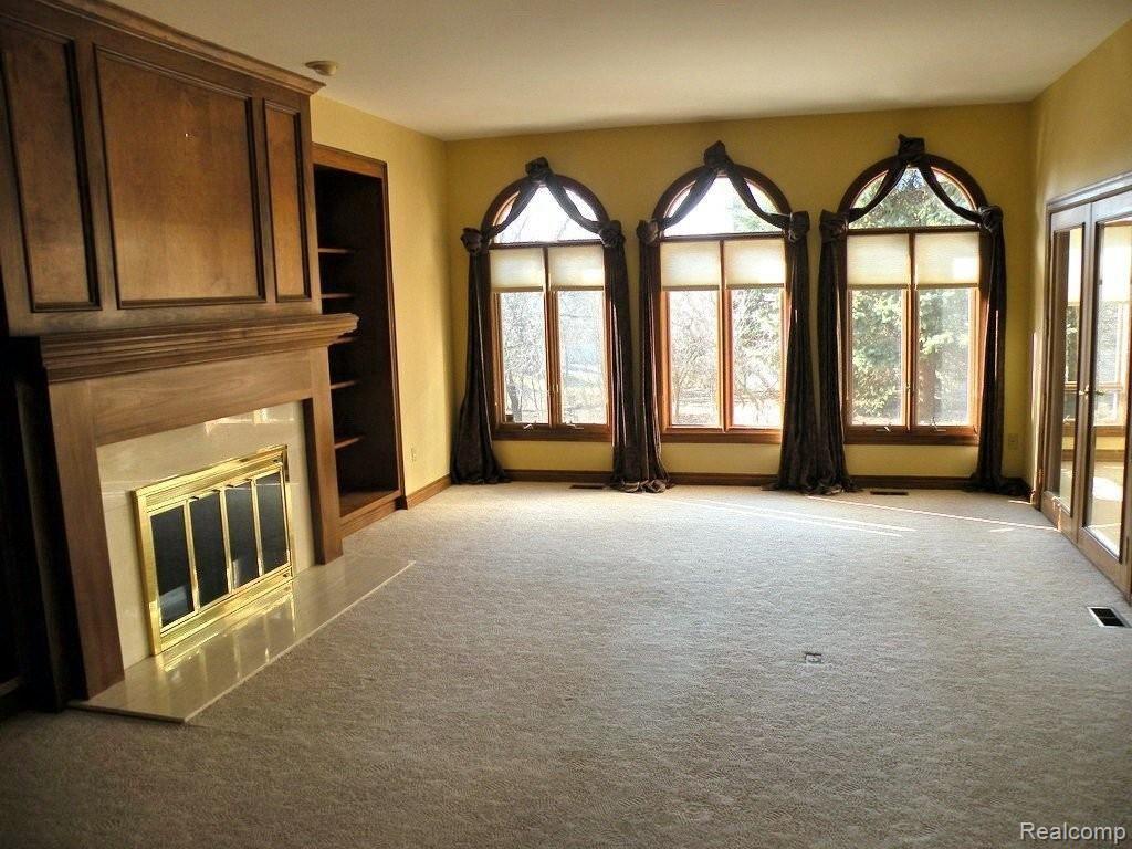 1793 Archers Pointe Rochester, MI 48306 - Photo 8 of 24 Family Room