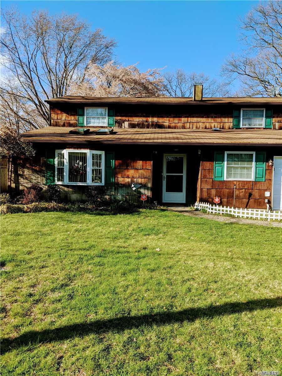 21 Executive Road Selden, NY 11784 - Photo 1 of 1 Gallery Image 1