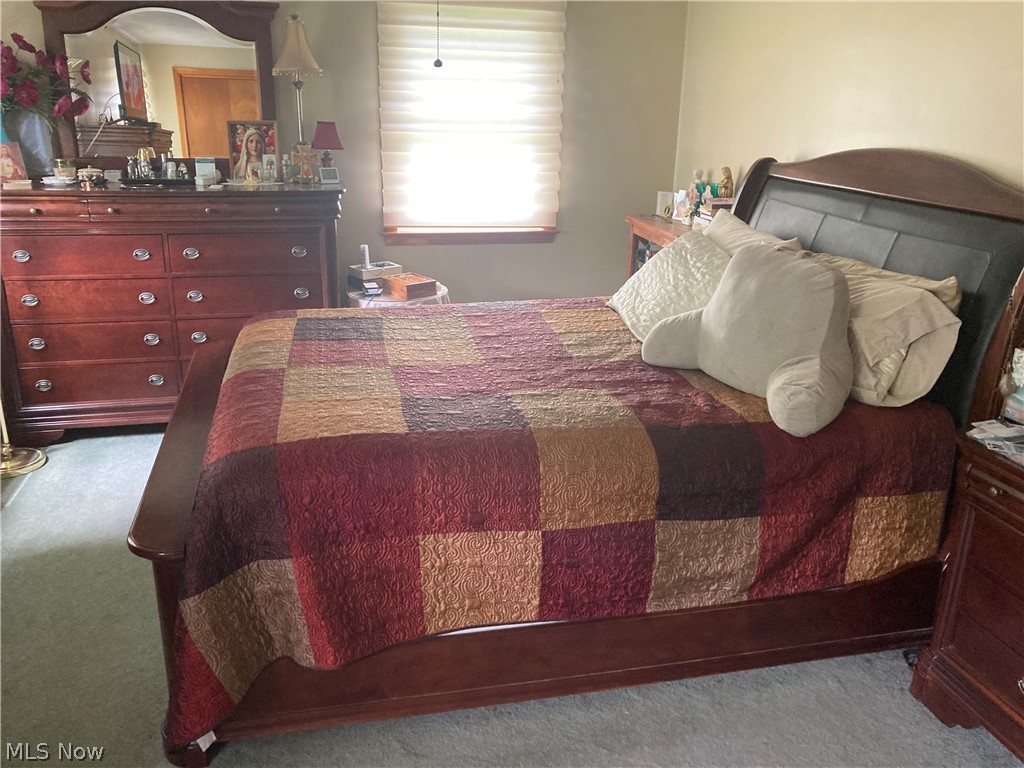 1449 Vermilion Road Vermilion, OH 44089 - Photo 13 of 21 Generous Size Bedroom