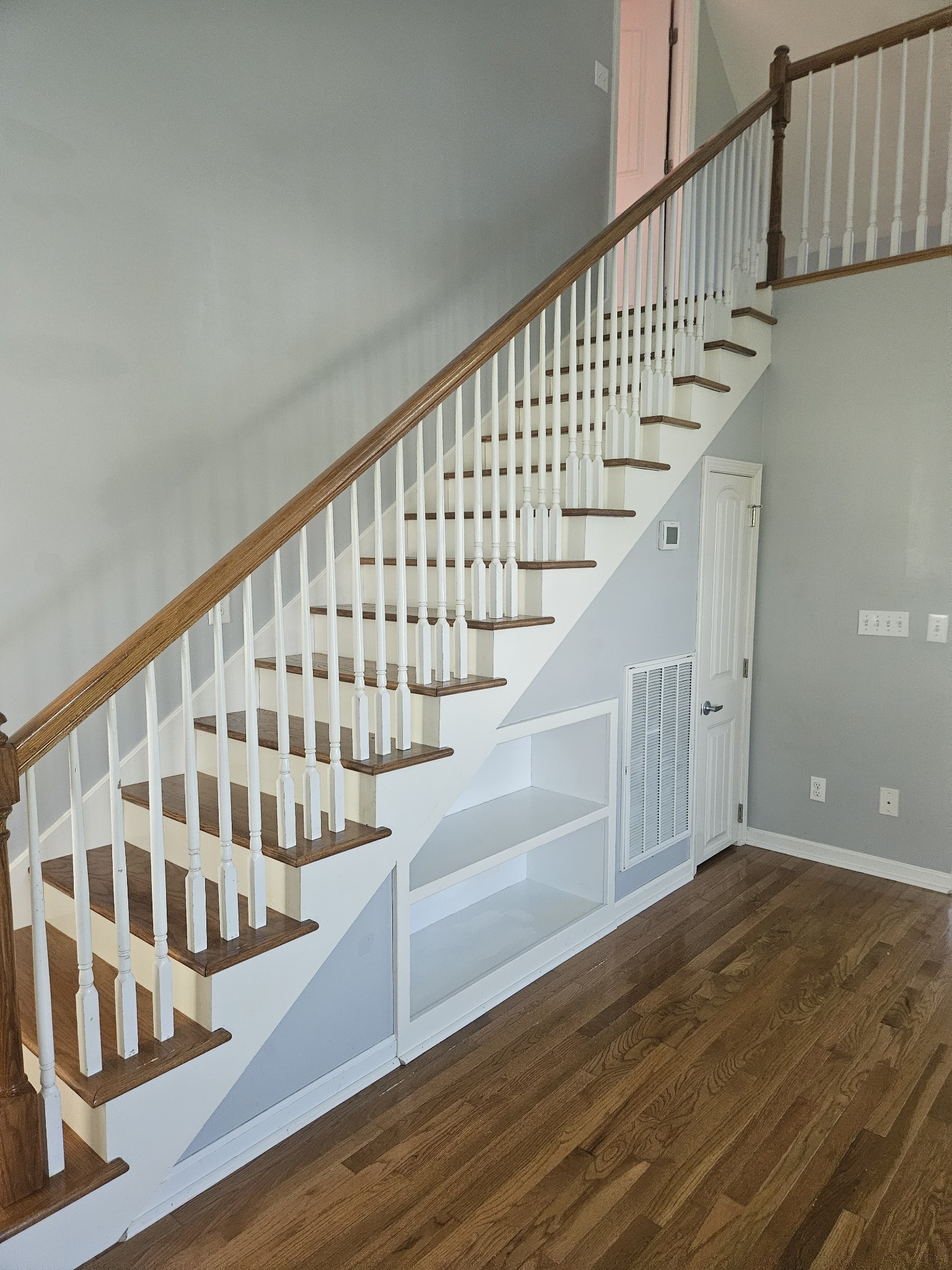 412 Hawkins Road Westmoreland, TN 37186 - Photo 13 of 20 a view of entryway with wooden floor