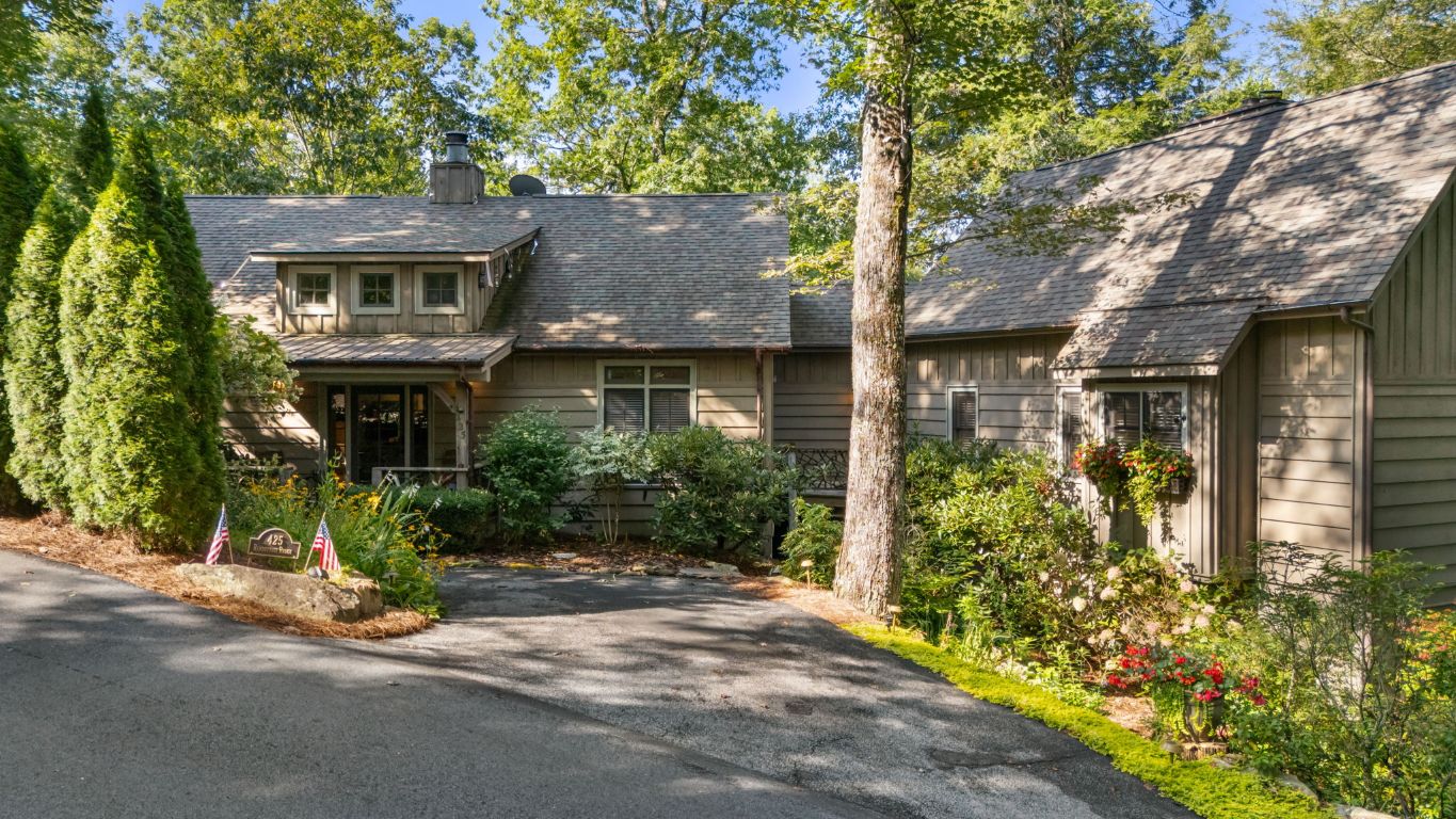 425 Rendezvous Ridge Cashiers, NC 28717 - Photo 1 of 74 Gallery Image 1