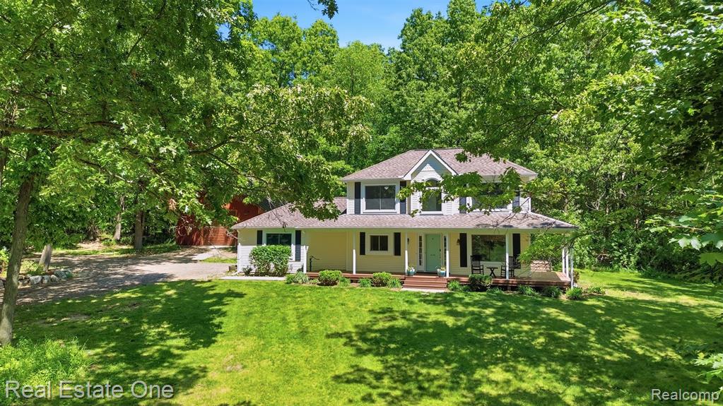 3559 Perry Lake Road Ortonville, MI 48462 - Photo 2 of 41
