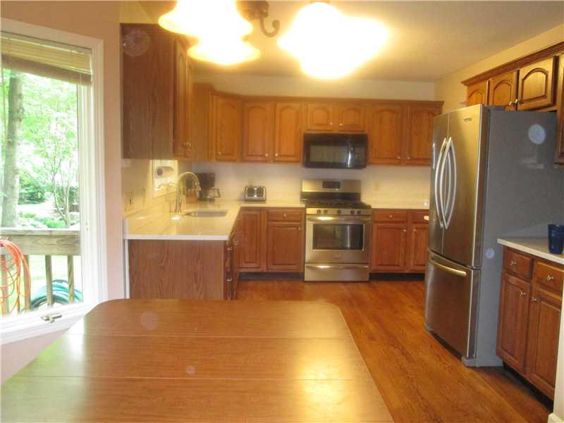 129 Maple Grove Butler, PA 16001 - Photo 3 of 24 Kitchen.