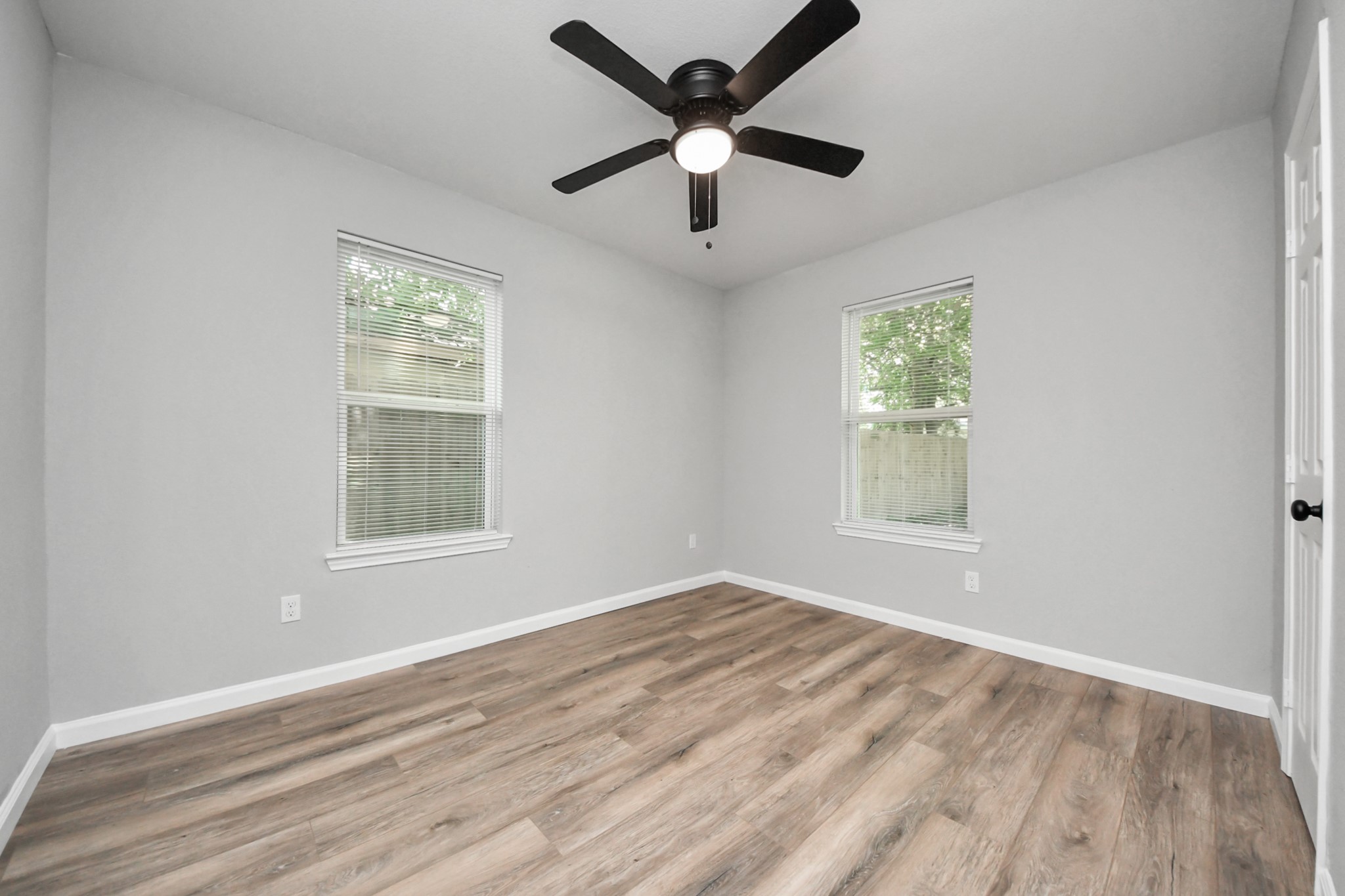 4914 Angleton Street Houston, TX 77033 - Photo 10 of 39 Gallery Image 10