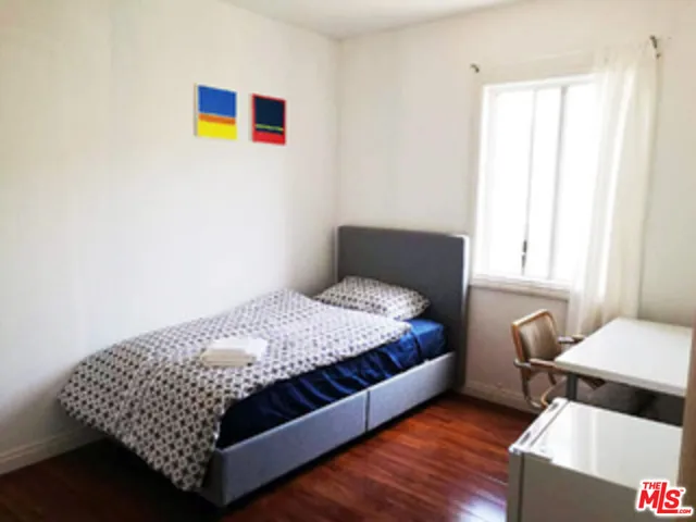 $1,350,000 | 4226 Redwood Avenue, Los Angeles, CA 90066