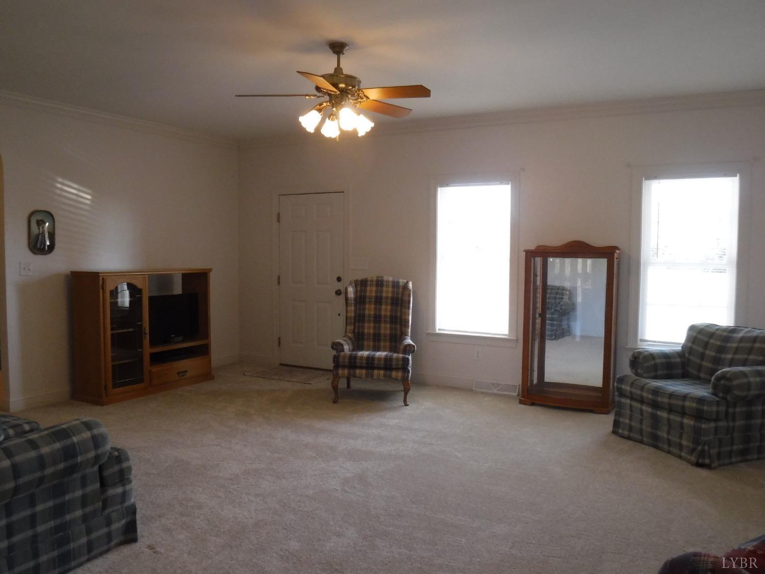 319 Longhill Road Goode, VA 24556 - Photo 12 of 51 Gallery Image 12