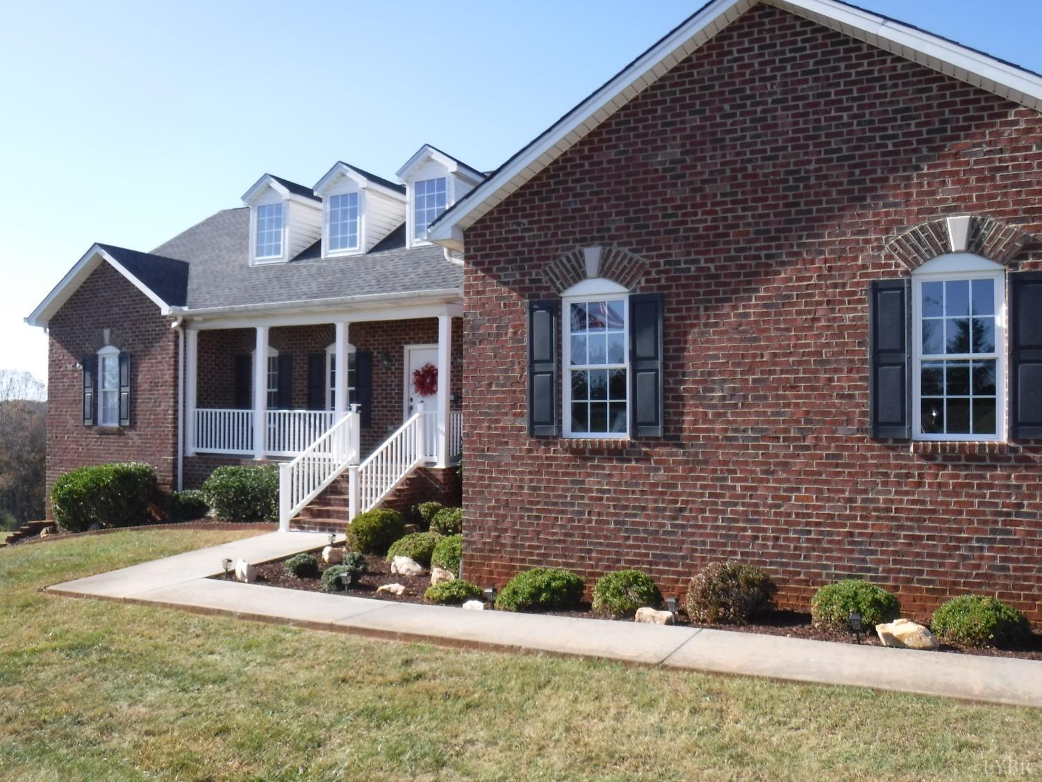 319 Longhill Road Goode, VA 24556 - Photo 3 of 51 Gallery Image 3