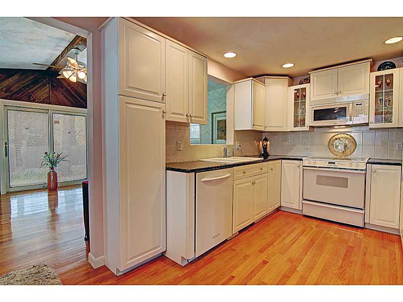 55 Tiffany Road Coventry, RI 02816 - Photo 6 of 25 Kitchen.