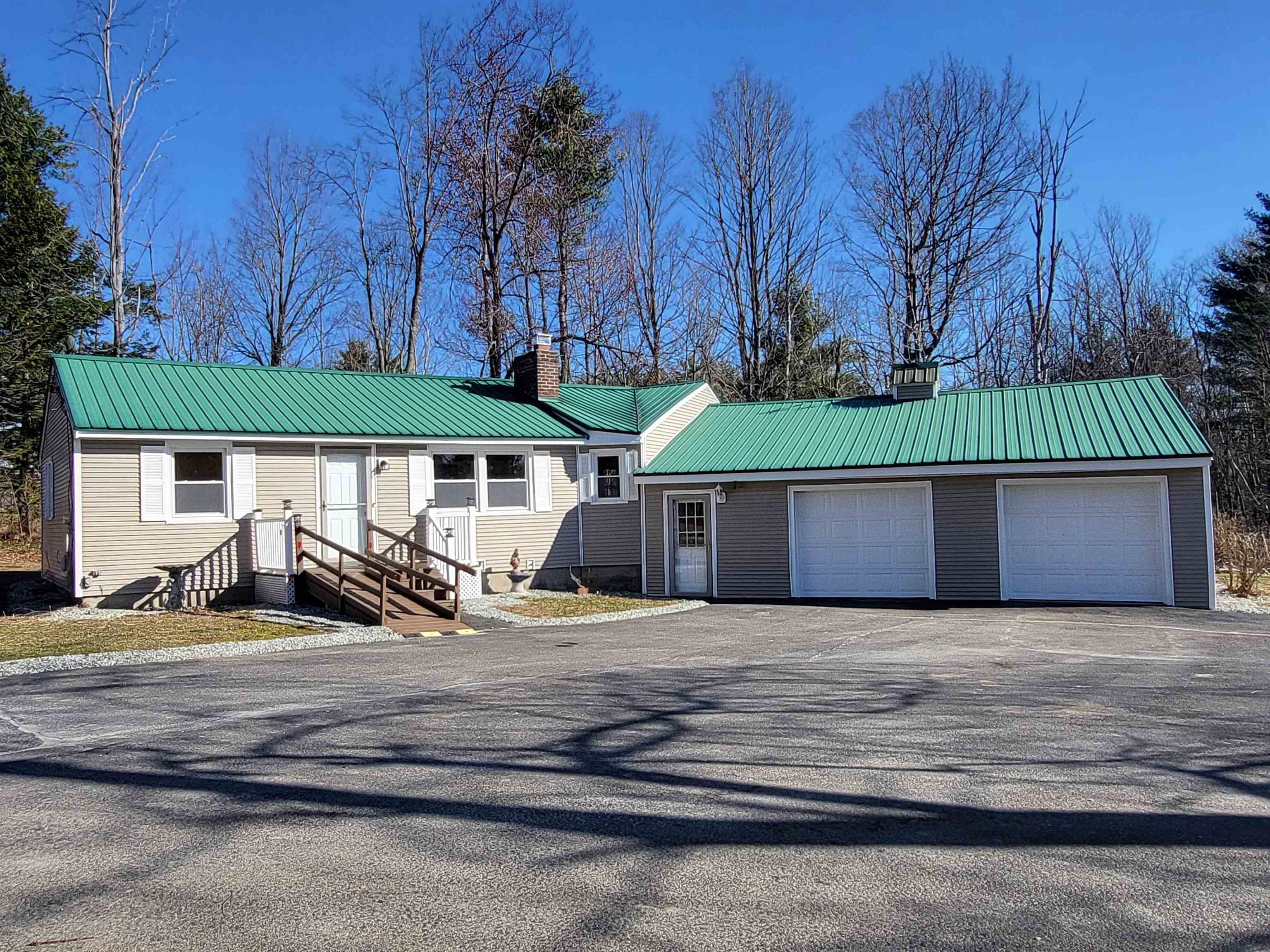 55 Lane Road Chichester, NH 03258 - Photo 1 of 40 Gallery Image 1