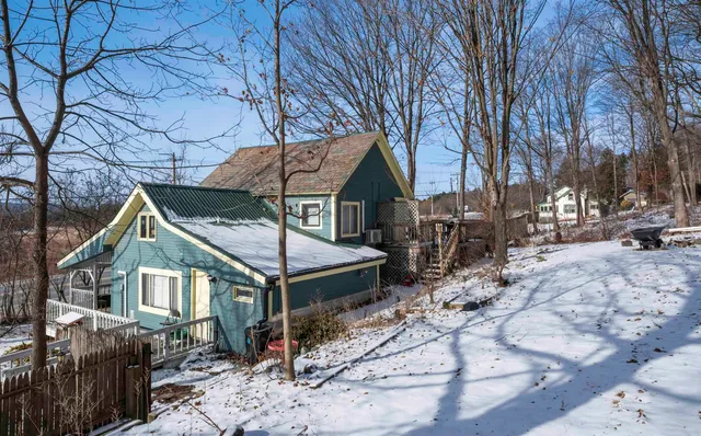$260,000 | 335 Grove Street, Brandon, VT 05733