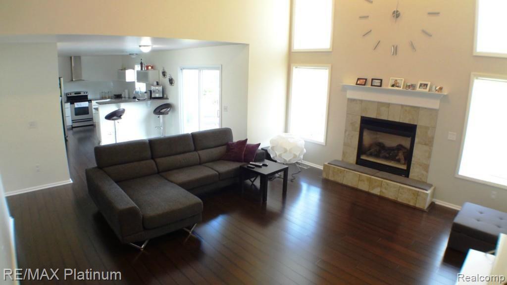 7626 Chilson Road Pinckney, MI 48169 - Photo 5 of 34 6.JPG