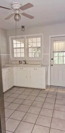 $1,395 | 908 Lakewood Avenue, Conway, SC 29526