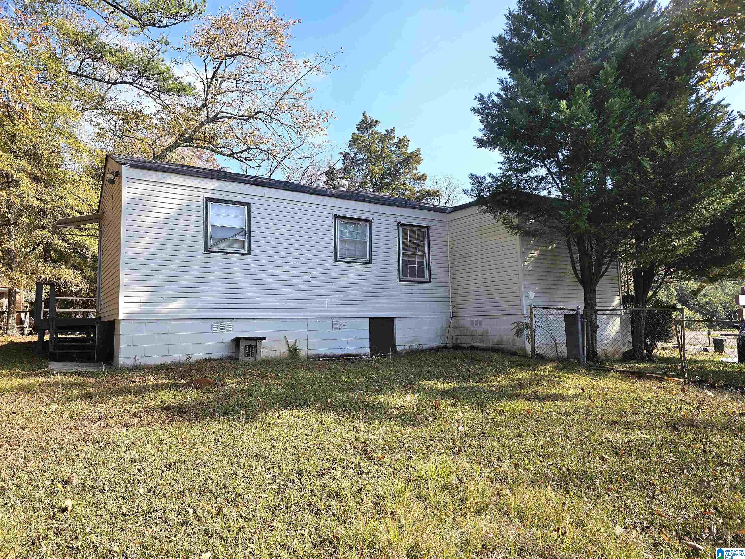 304 20th Avenue Northeast Birmingham, AL 35215 - Photo 3 of 12