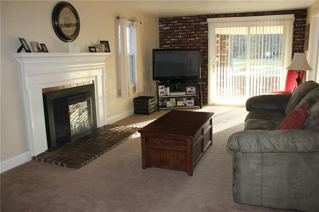 4065 Tuscarawas Road Beaver, PA 15009 - Photo 3 of 22