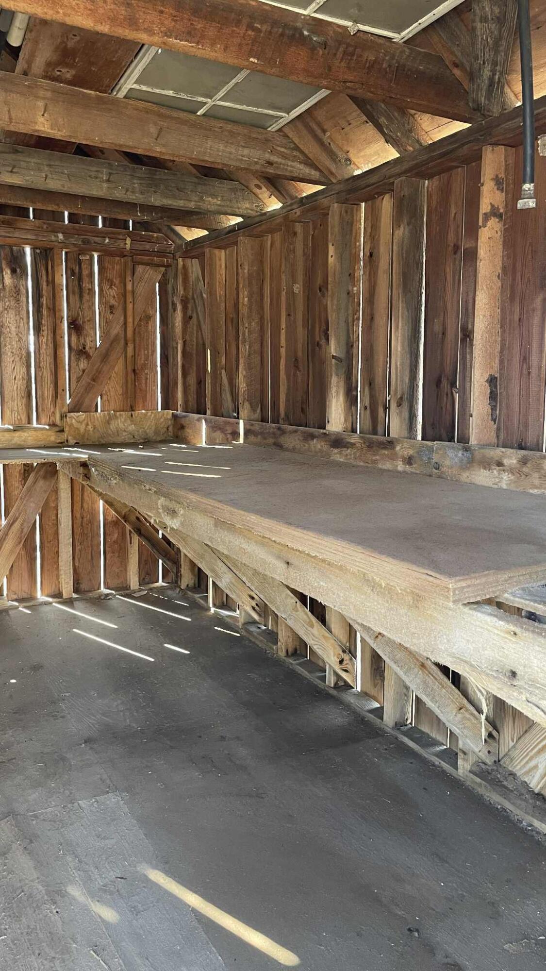 5980 Jordantown Road Vinton, VA 24179 - Photo 16 of 27 an entryway with a car parked