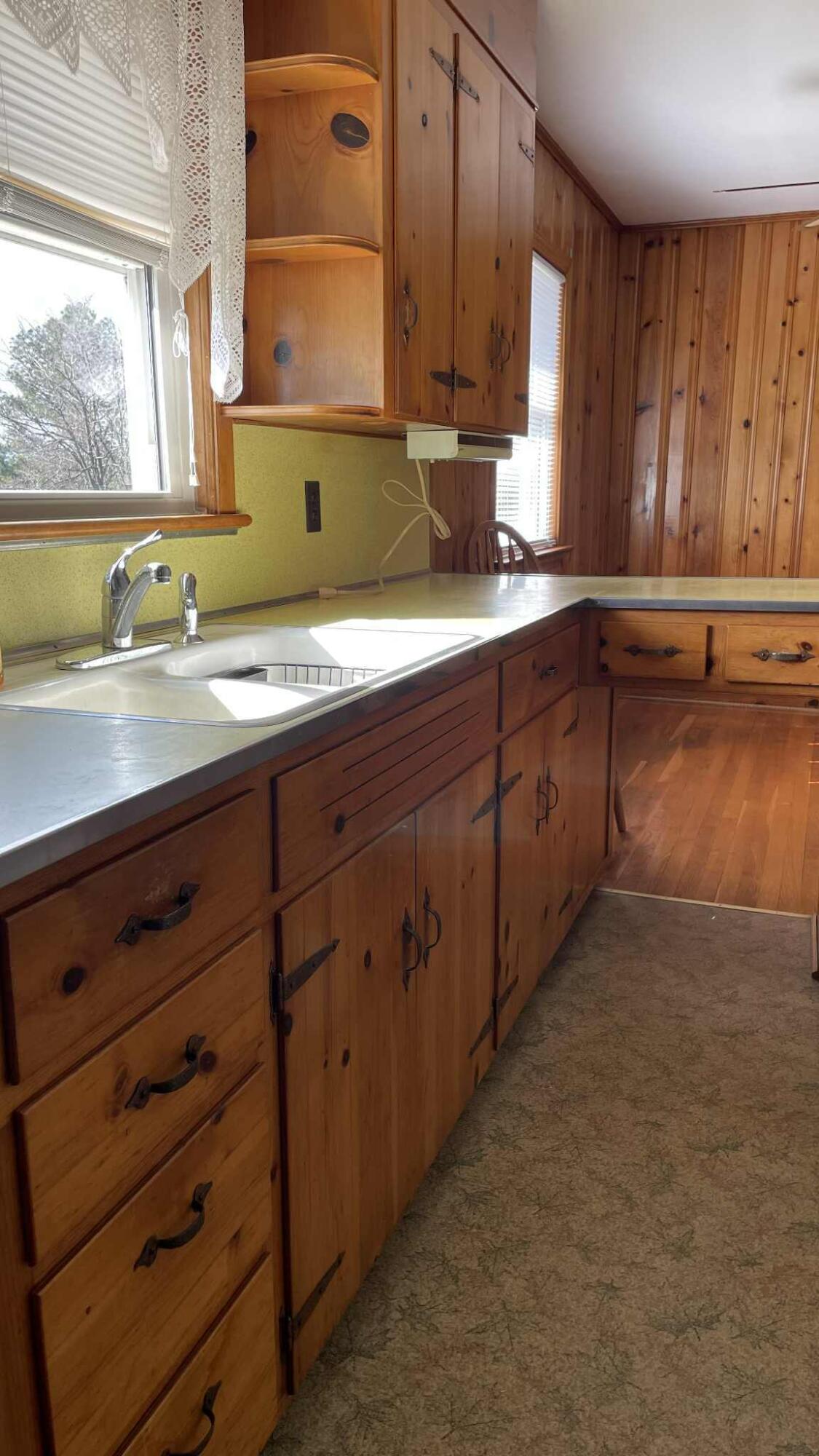 5980 Jordantown Road Vinton, VA 24179 - Photo 8 of 27 a kitchen with sink and cabinets