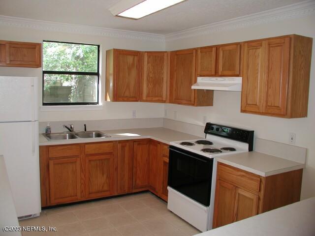 4530 Fulton Road Jacksonville, FL 32207 - Photo 2 of 6 Kitchen