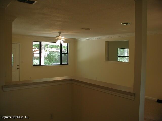 4530 Fulton Road Jacksonville, FL 32207 - Photo 4 of 6 Family