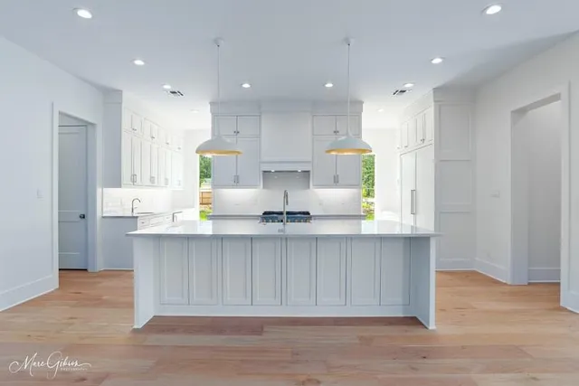 $1,190,000 | 2121 Pecan Sq Avenue, Shreveport, LA 71106