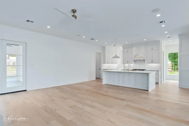 $1,190,000 | 2121 Pecan Sq Avenue, Shreveport, LA 71106