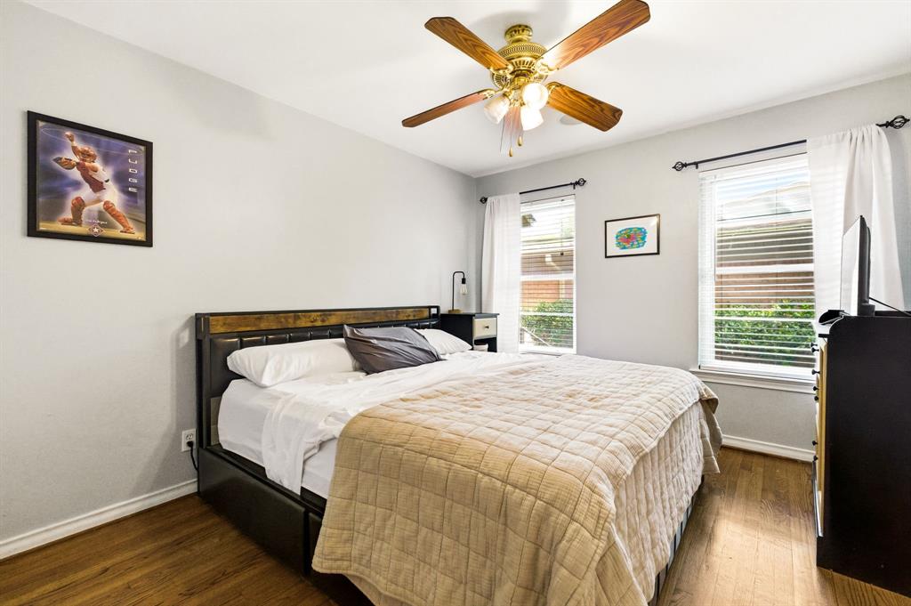 6524 Ravendale Lane Dallas, TX 75214 - Photo 15 of 34