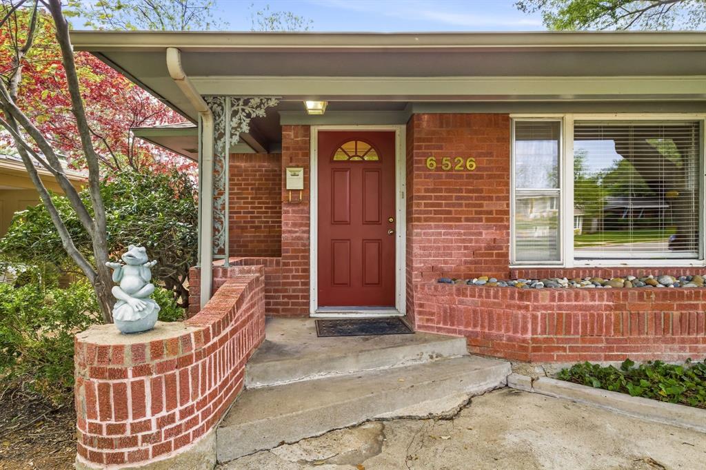 6524 Ravendale Lane Dallas, TX 75214 - Photo 16 of 34