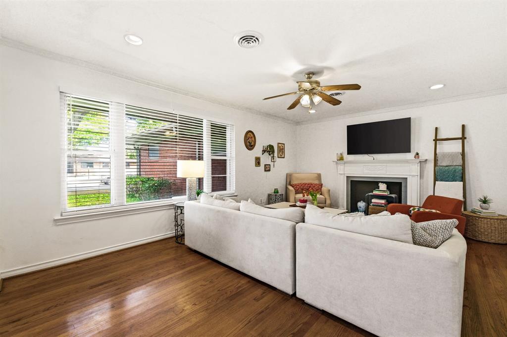 6524 Ravendale Lane Dallas, TX 75214 - Photo 5 of 34