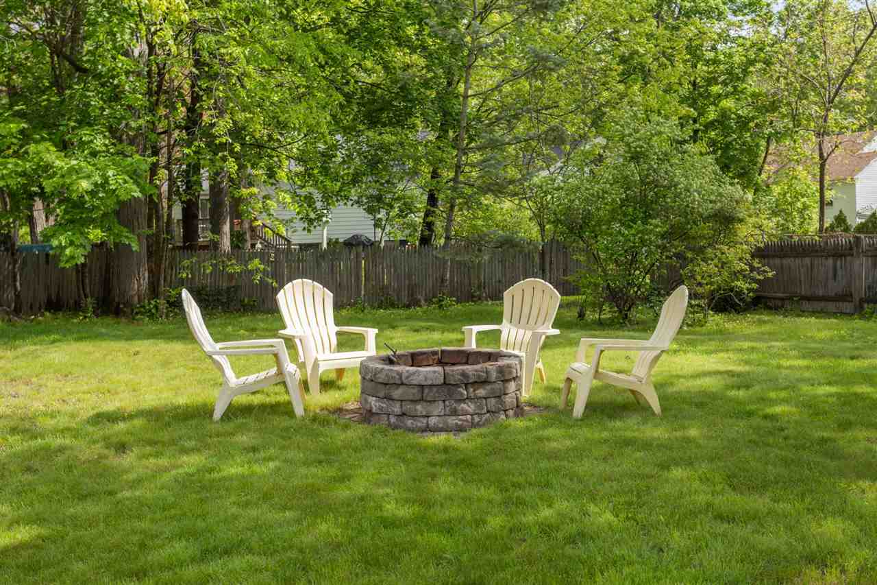 45 Washington Street Exeter, NH 03833 - Photo 5 of 40