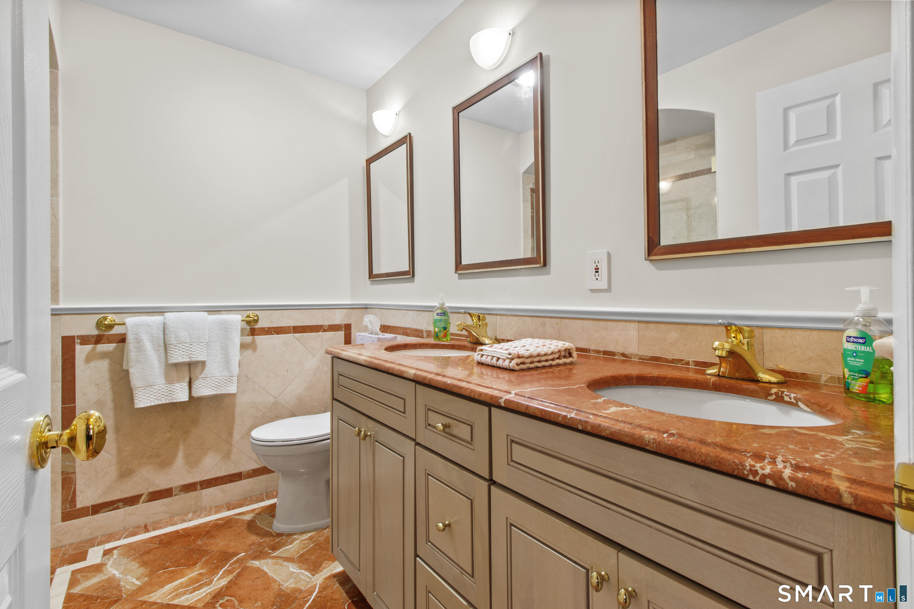 23 Olmstead Lane Ridgefield, CT 06877 - Photo 20 of 33