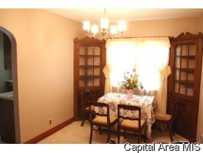 2008 North 7th Street Springfield, IL 62702 - Photo 4 of 12