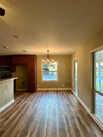 $284,000 | 305 West Davilla Street, Granger, TX 76530