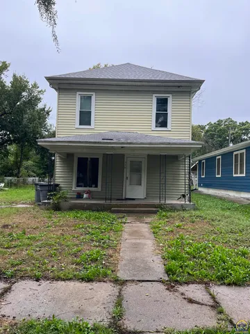 $84,900 | 315 South Mechanic Street, Emporia, KS 66801