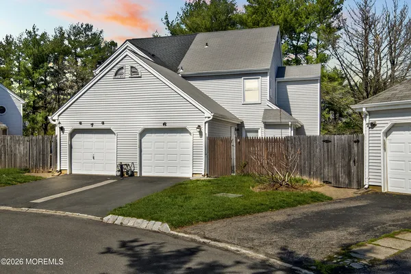 $465,000 | 6 Stowe Court, Freehold, NJ 07728