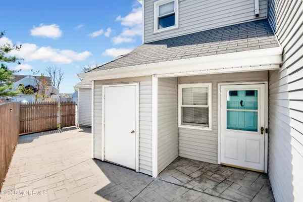 $465,000 | 6 Stowe Court, Freehold, NJ 07728