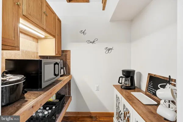 $414,900 | 839 Lake Ferndale Drive, Springfield, WV 26763