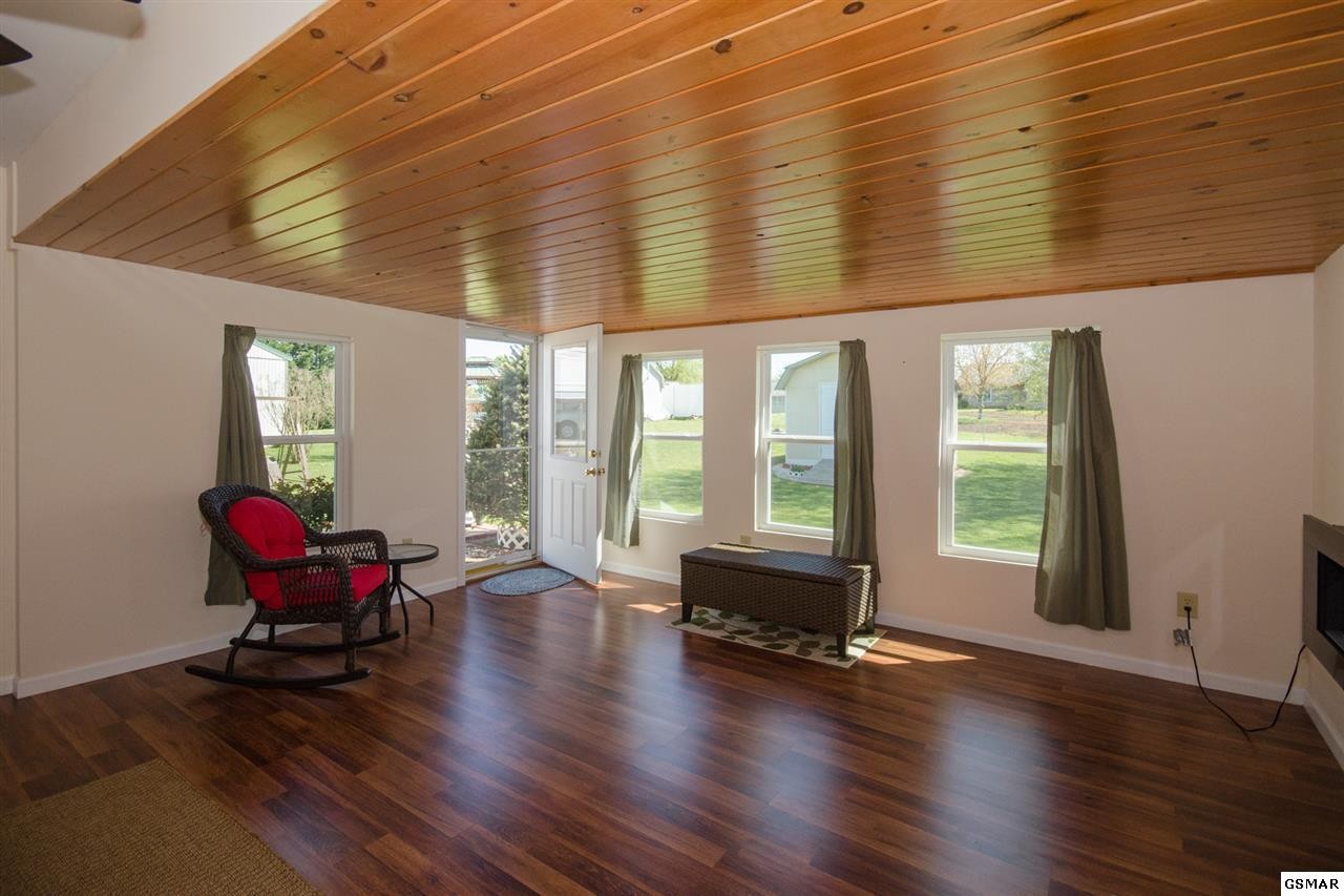 327 Ayers Road Kodak, TN 37764 - Photo 9 of 25 Gallery Image 9