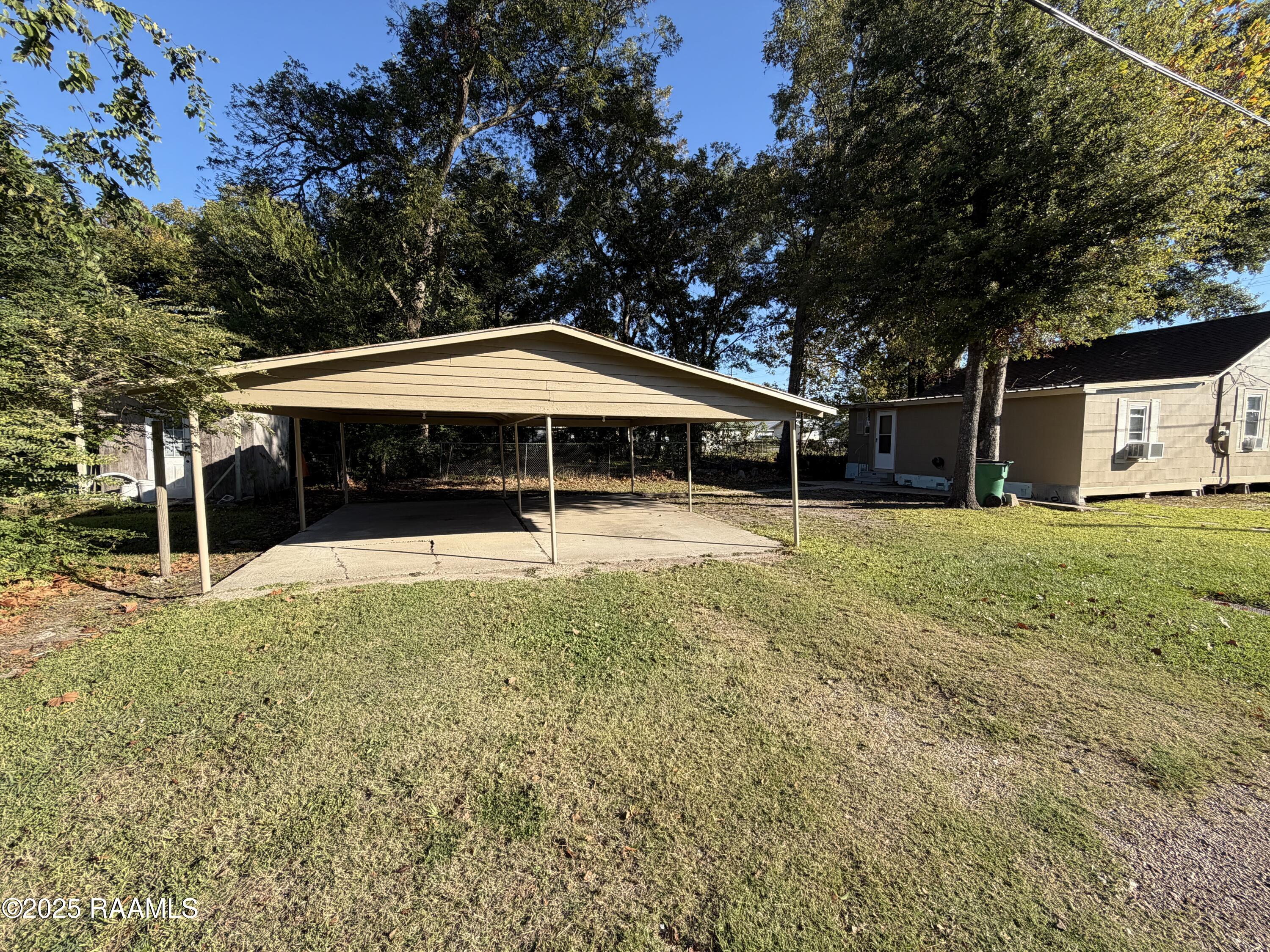 514 4th Street Rayne, LA 70578 - Photo 4 of 14 IMG_2550