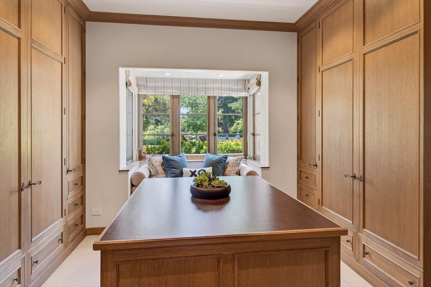 180 Farm Road Woodside, CA 94062 - Photo 22 of 53