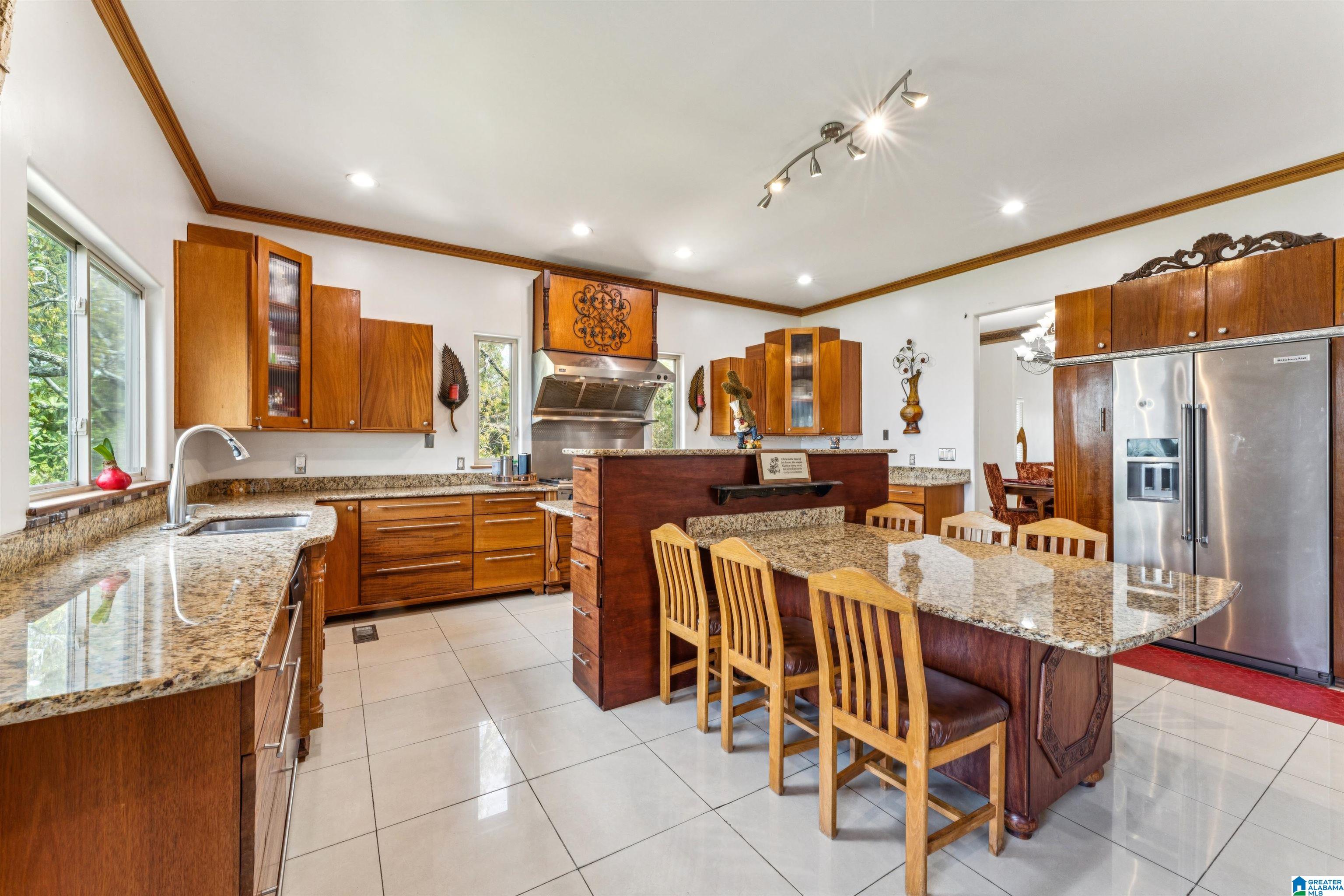 1406 Shades Crest Road Birmingham, AL 35226 - Photo 17 of 67
