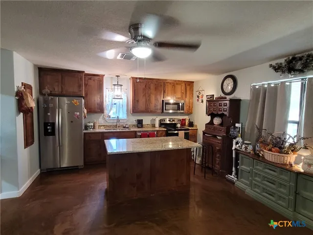 $510,000 | 226 Farm To Market Road 1107, Stockdale, TX 78160
