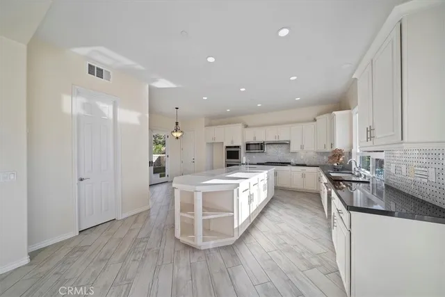 $1,350,000 | 3094 Crystal Ridge Lane, Colton, CA 92324