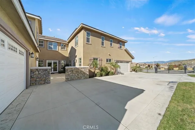 $1,350,000 | 3094 Crystal Ridge Lane, Colton, CA 92324