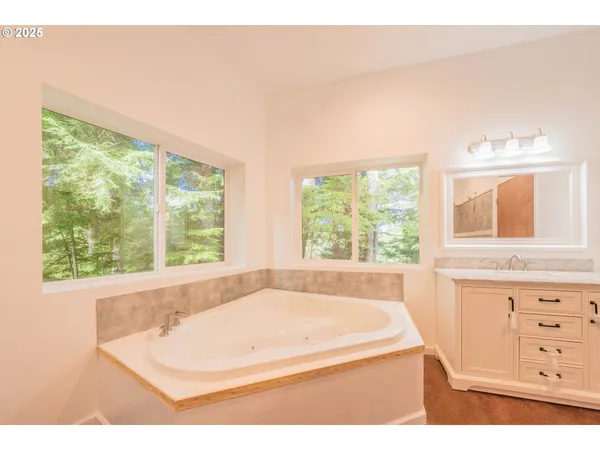 $925,000 | 527 Eagles Nest Lane, Gleneden Beach, OR 97388