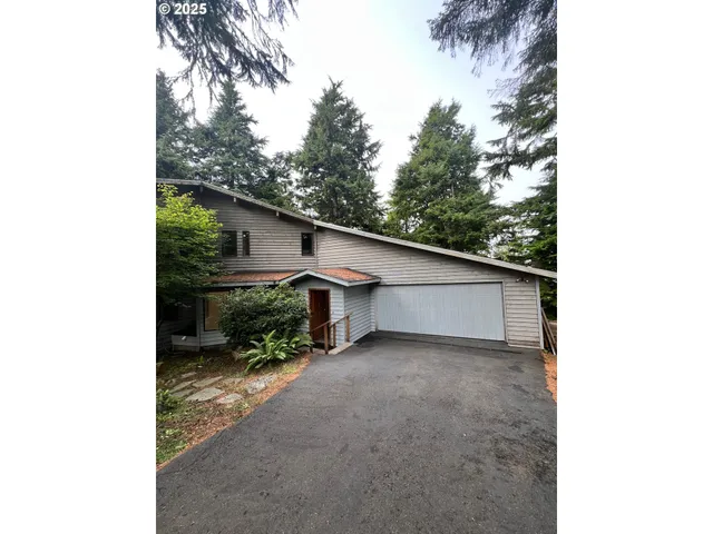 $925,000 | 527 Eagles Nest Lane, Gleneden Beach, OR 97388