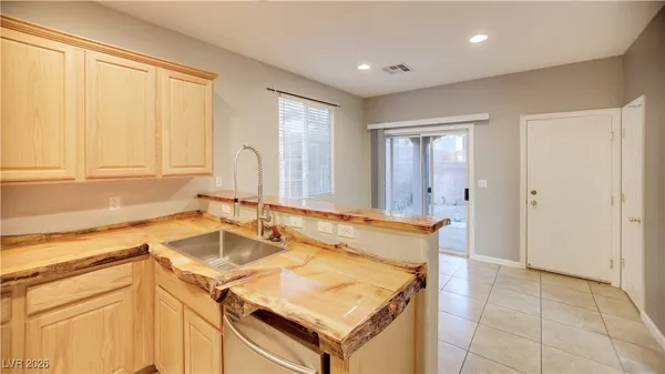 $1,994 | 9773 West Overlook Ridge Avenue, Las Vegas, NV 89148